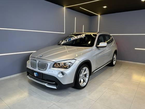 BMW X1 2.0 16V TURBO GASOLINA XDRIVE28I 4P AUTOMÁTICO BMW X1 2.0 16V TURBO GASOLINA XDRIVE28I 4P AUTOMÁTICO